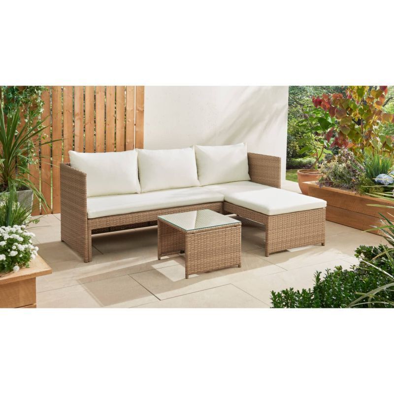 B&M Setup Hotels