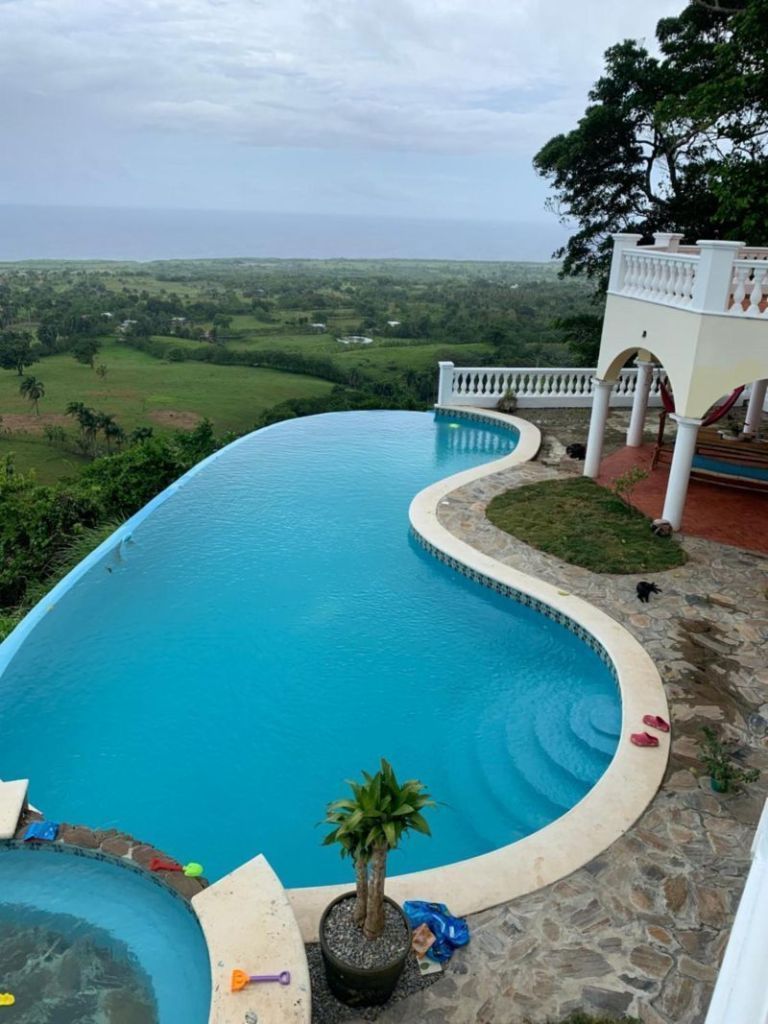 El Castillo Tropical